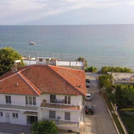 ניאה אירקליה Seaside Apartments מראה חיצוני תמונה