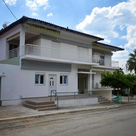 ניאה אירקליה Seaside Apartments מראה חיצוני תמונה
