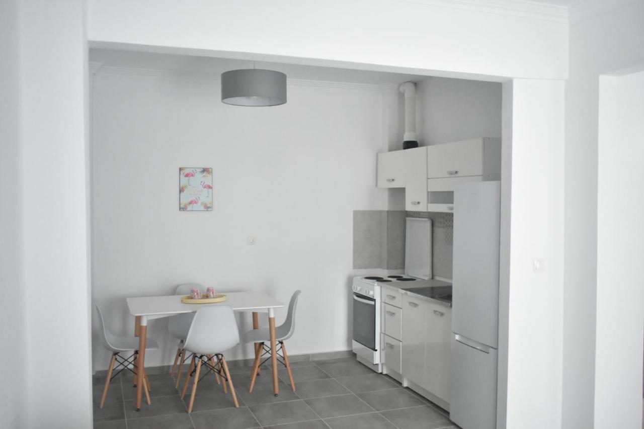 ניאה אירקליה Seaside Apartments מראה חיצוני תמונה