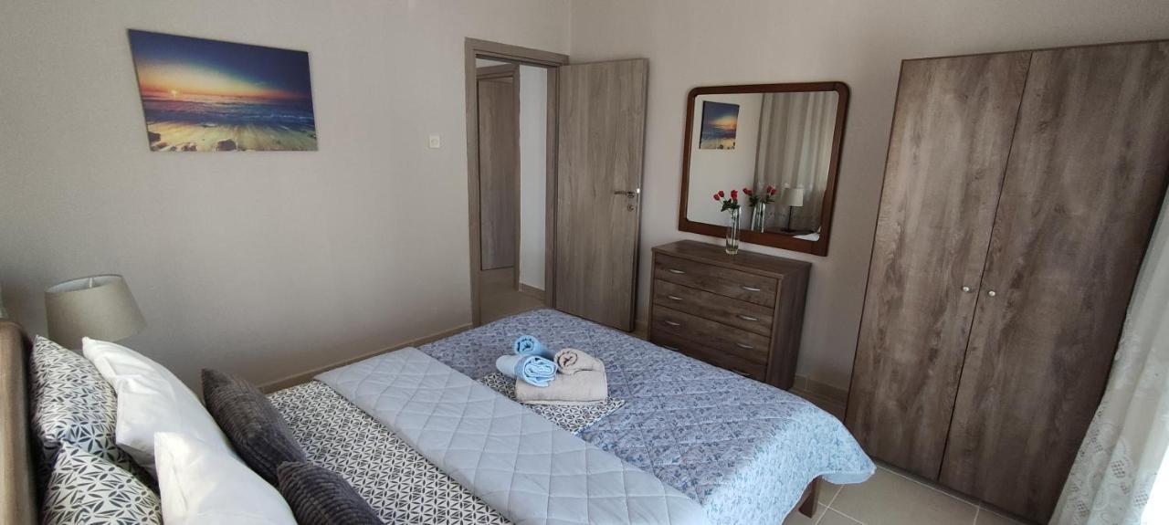 ניאה אירקליה Seaside Apartments מראה חיצוני תמונה